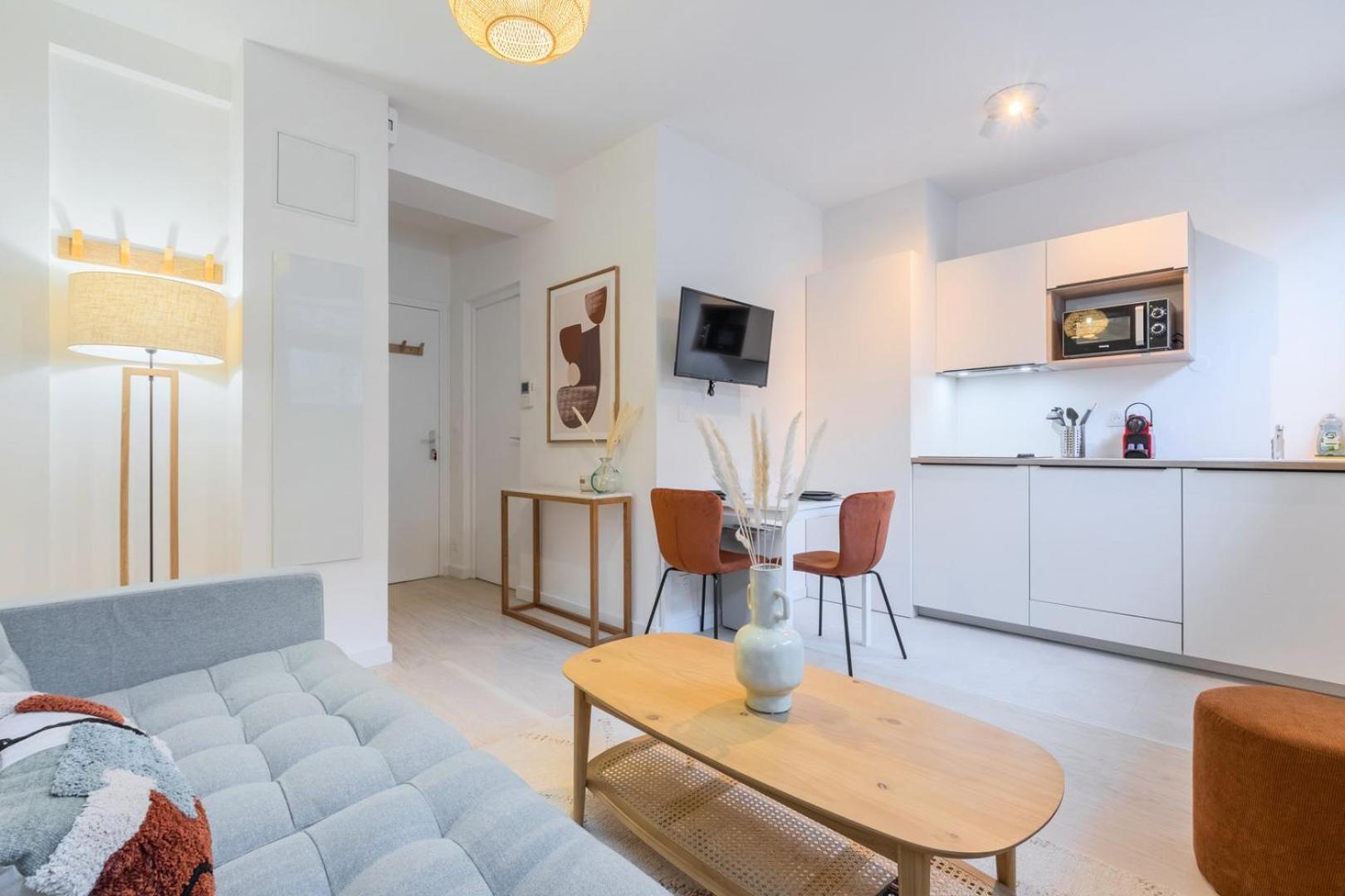 Renovated 1 Bedroom Apartment リール エクステリア 写真